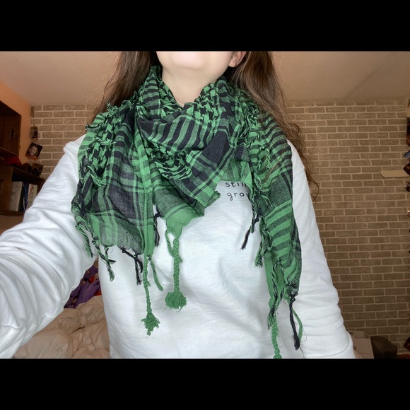 Green Plaid Scarf - Picture 1 of 1